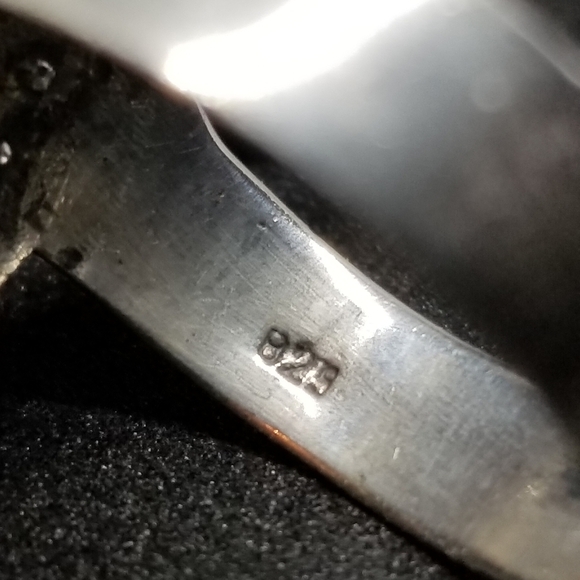 Sterling Silver Marchasite Ring sz. 8 - Picture 4 of 5